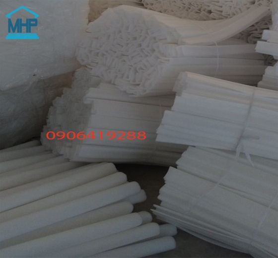  Ống foam dùng để cắm hoa
