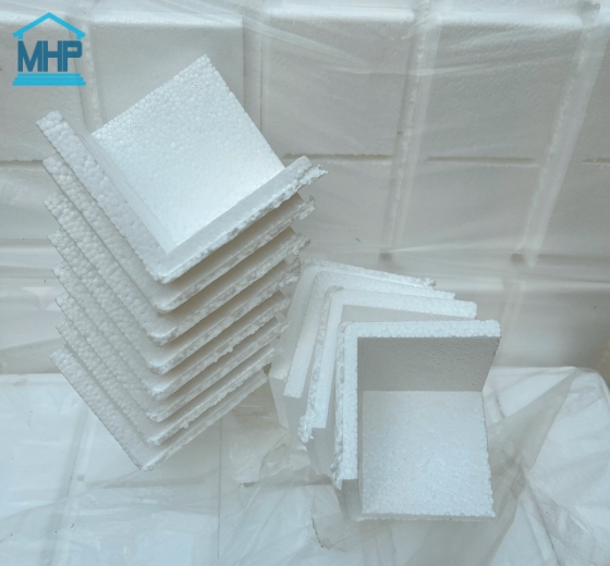 GÓC XỐP CHÈN HÀNG